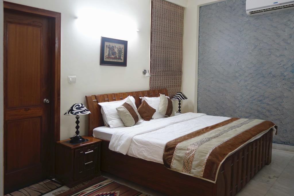Sabs Bed And Breakfast นิวเดลี ภายนอก รูปภาพ