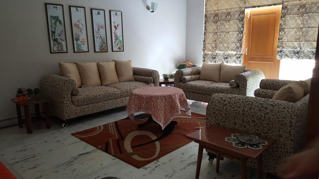 Sabs Bed And Breakfast นิวเดลี ภายนอก รูปภาพ