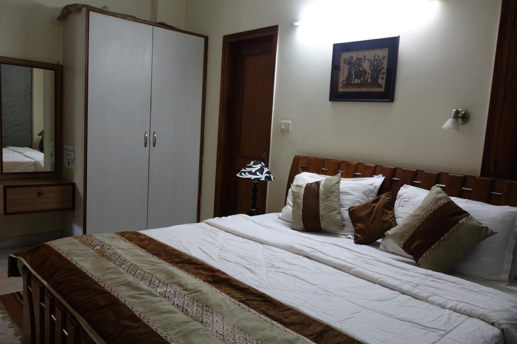 Sabs Bed And Breakfast นิวเดลี ภายนอก รูปภาพ