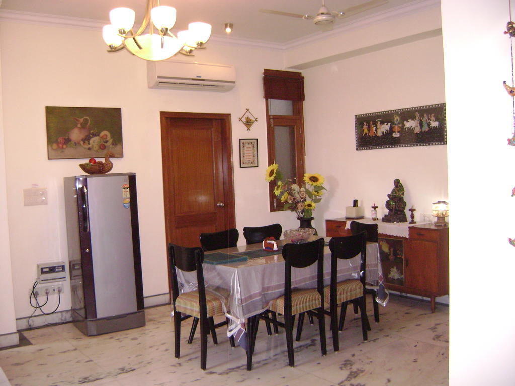 Sabs Bed And Breakfast นิวเดลี ภายนอก รูปภาพ